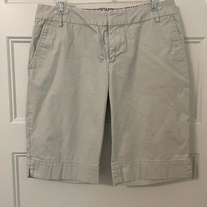 Vineyard Vines Women’s Khaki Shorts
